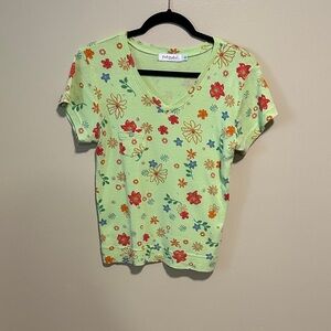Fresh produce Floral T-shirt Size Medium